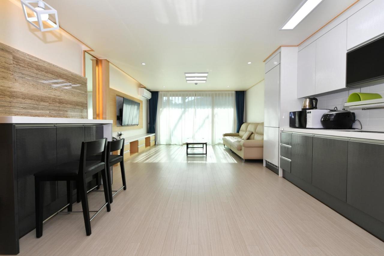 Sokcho Daemyung Heidi Pension Bagian luar foto